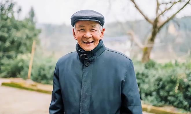 会面临5个难题个个都很严峻有你吗？麻将胡了试玩60、70后老人马上(图7)